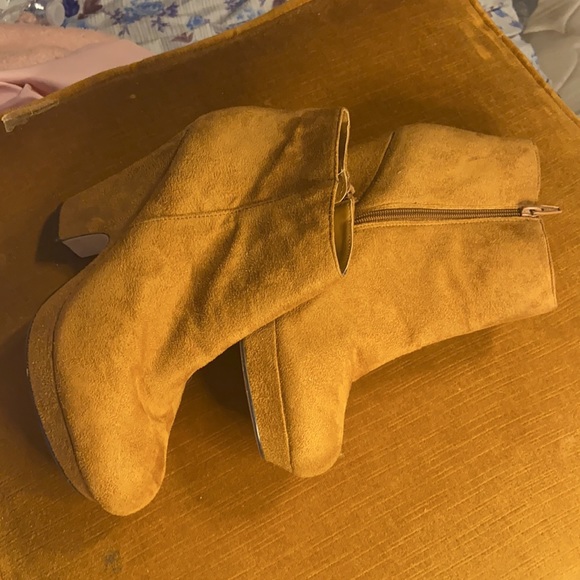 Cato brown/tan/mustard Heeled ankle boots - Picture 7 of 9
